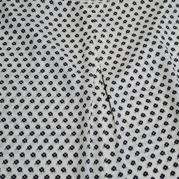 Max Studio Black y White Lucky Blouse - Picture 7 of 7